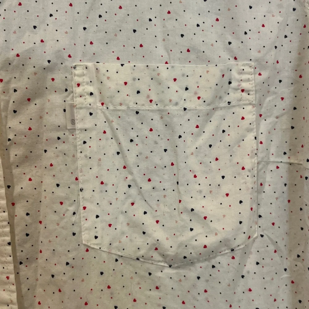 Levi's Cream mini heart graphic Button Down Shirt. GUC! - Picture 4 of 7
